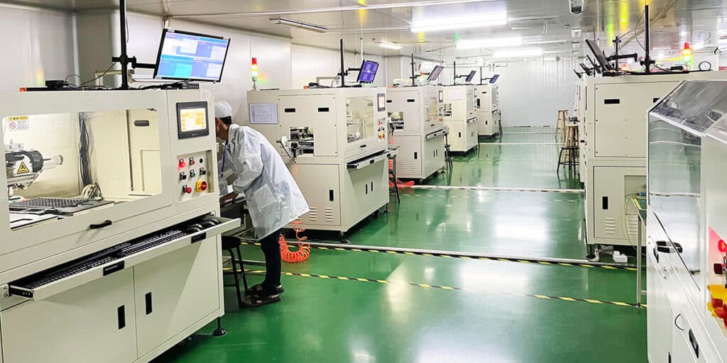 Through-Hole-Insertion-Line